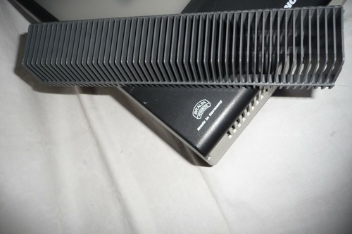 Slide projector cassette tray